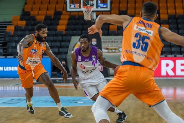 有两名主力 有两名主力