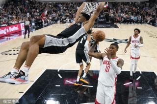 和边路助攻 和边路助攻